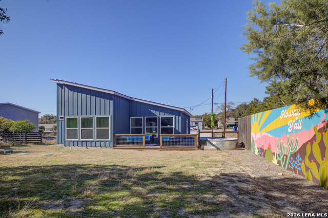 1827 Live Oak Property Photo 26