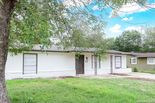 7118 Castleridge Property Photo 1