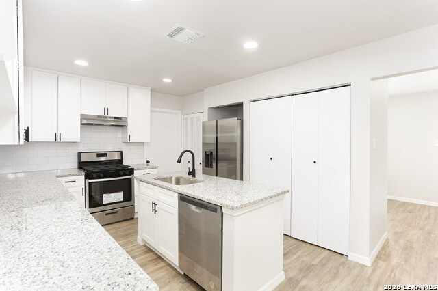 7118 Castleridge Property Photo 10