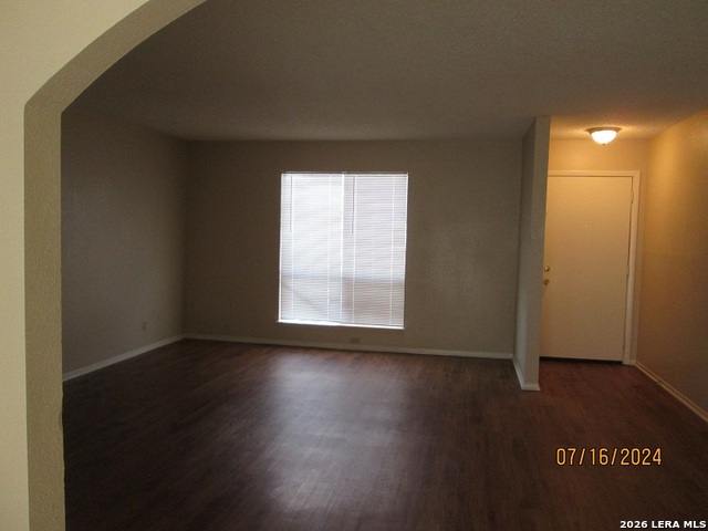 4431 Myrna Dr Property Photo 5