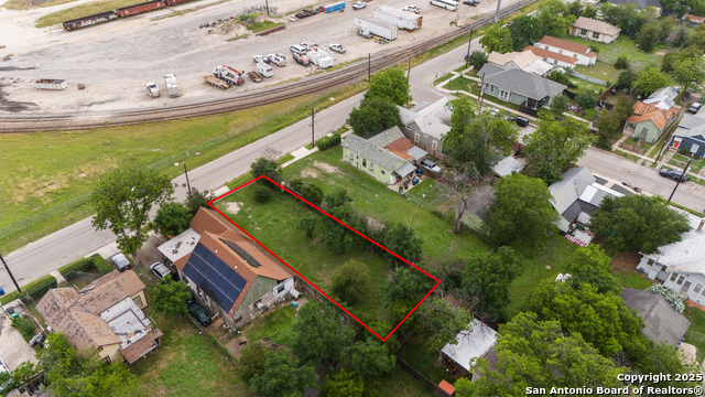 620 Sherman Property Photo 4