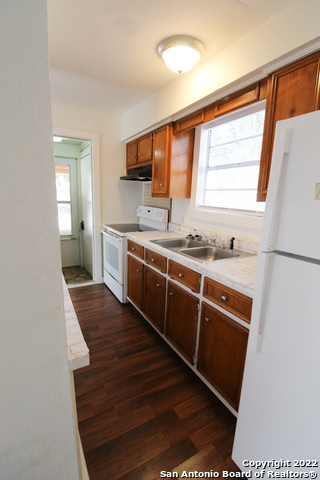 12095 Park Road 37 Property Photo 6
