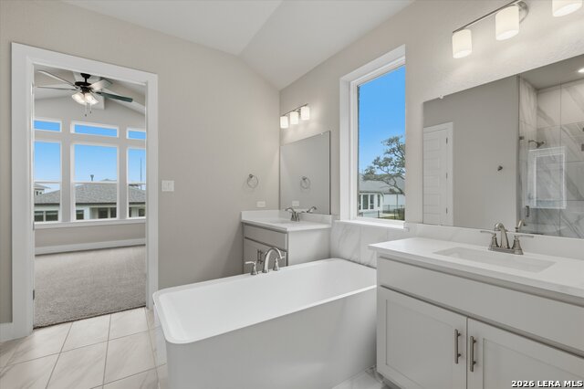 305 Fandango Property Photo 9