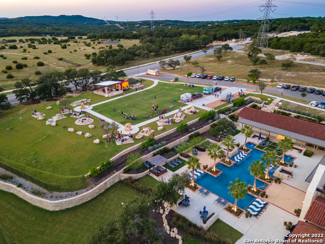 305 Fandango Property Photo 16
