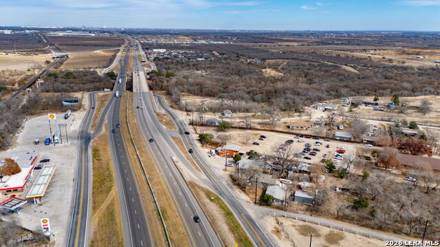 13486 Interstate 35 Property Photo 1