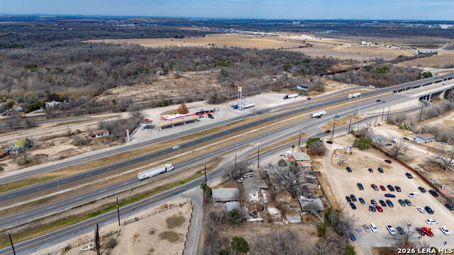 13486 Interstate 35 Property Photo 3