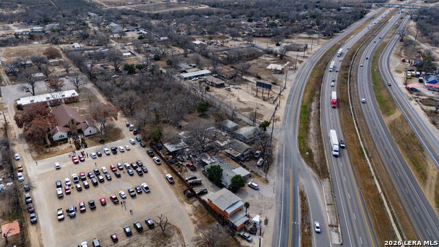13486 Interstate 35 Property Photo 8