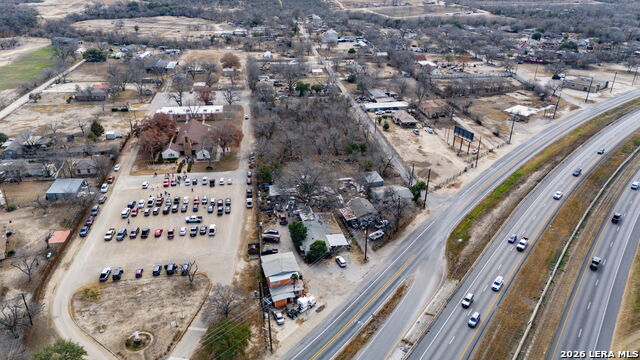 13486 Interstate 35 Property Photo 9