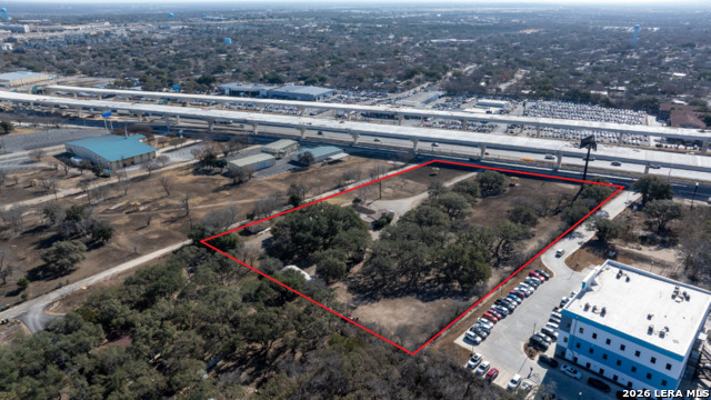 12995 N Interstate 35 Property Photo 4