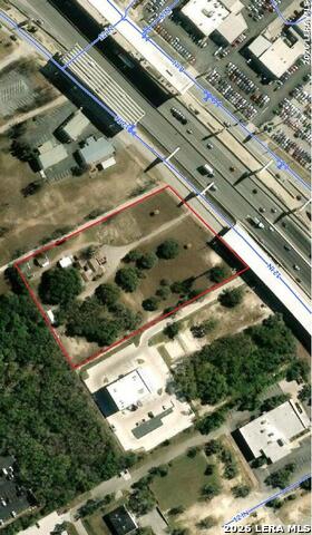12995 N Interstate 35 Property Photo 5