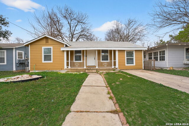 2034 Edison Property Photo 1