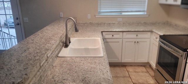 401 Indigo St Property Photo 3