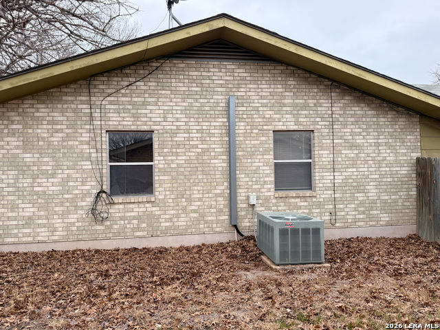 607 N Bowie Property Photo 4