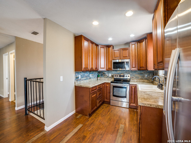 6953 Von Ormy Rd Property Photo 9