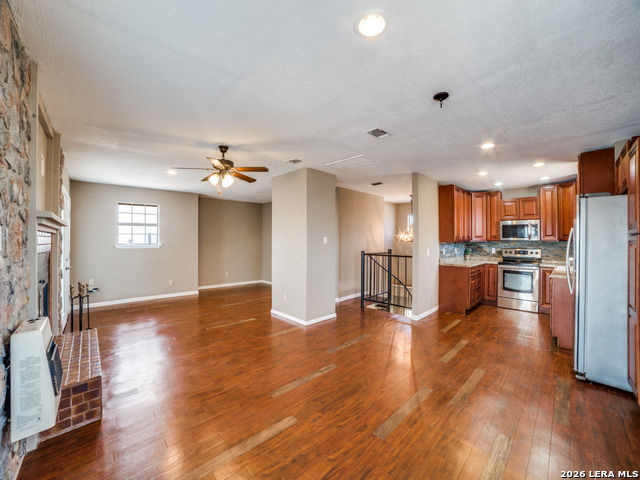 6953 Von Ormy Rd Property Photo 11