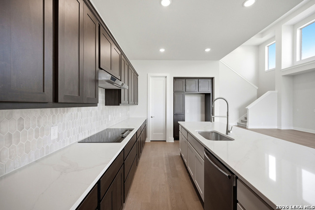 247 White Oak Property Photo 4