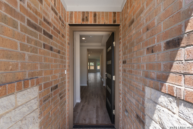 939 Creek Bed Drive Property Photo 18
