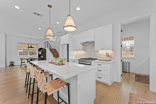 415 Alexander Ave