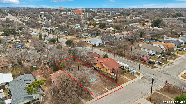 2106 E Crockett St Property Photo 1