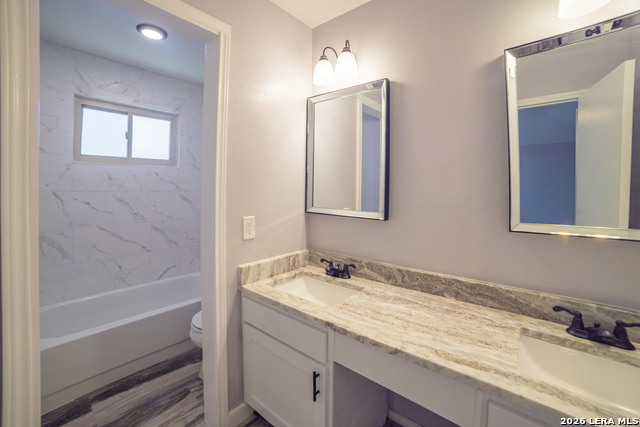 9519 Brook Green Property Photo 15