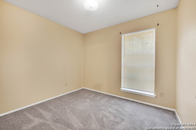 6427 Ridge Place Property Photo 5