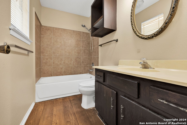 6427 Ridge Place Property Photo 10