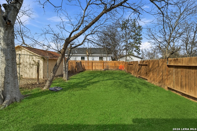 411 Canton Property Photo 15
