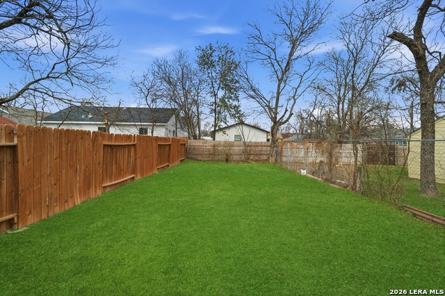 411 Canton Property Photo 16