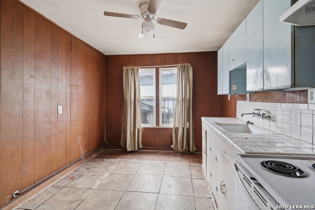 333 Hawthorne Property Photo 5