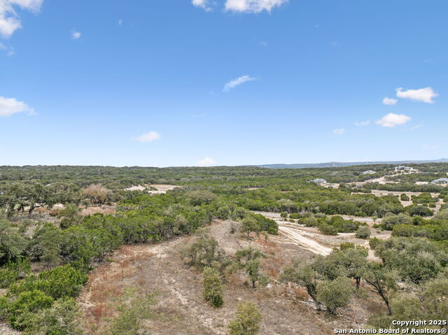 1009 Malbec Loop Property Photo 9