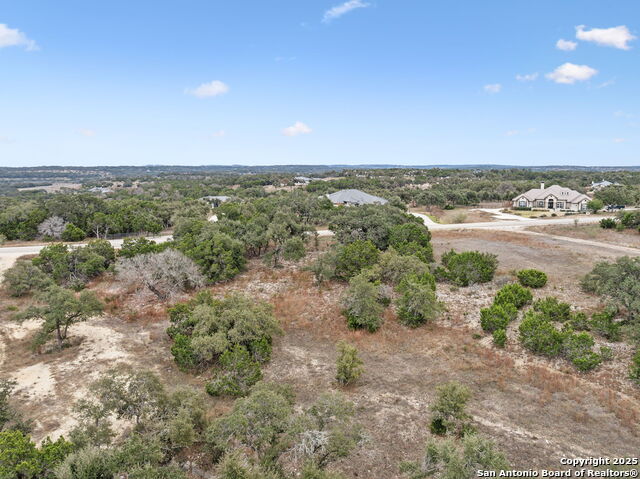 1009 Malbec Loop Property Photo 10
