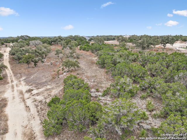 1009 Malbec Loop Property Photo 11
