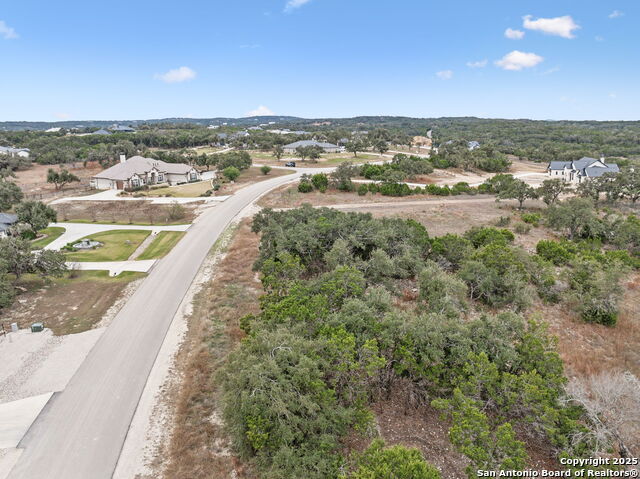1009 Malbec Loop Property Photo 13