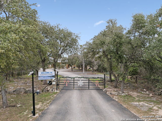 1009 Malbec Loop Property Photo 18
