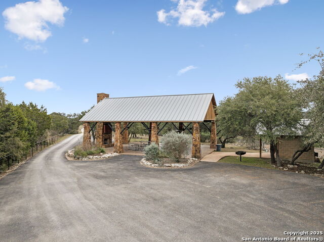 1009 Malbec Loop Property Photo 19
