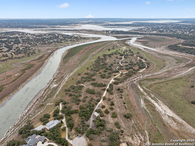 1009 Malbec Loop Property Photo 21