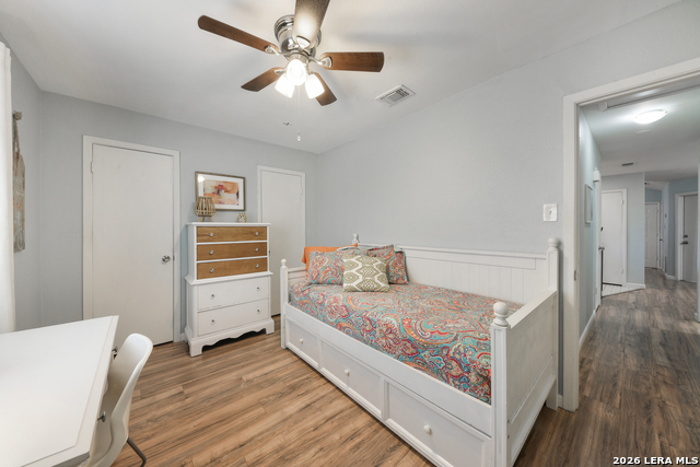 5607 Clearwood Property Photo 15