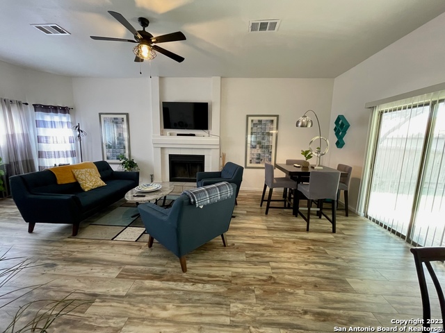 6111 Quail Feather Ln Property Photo 6