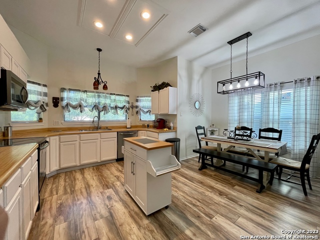 6111 Quail Feather Ln Property Photo 7