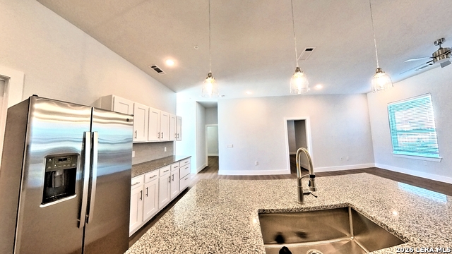 330 E Carson Property Photo 2