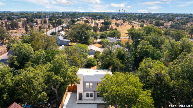 210 Piedmont Property Photo 28