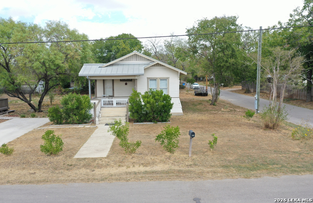 404 W Walnut Property Photo 29