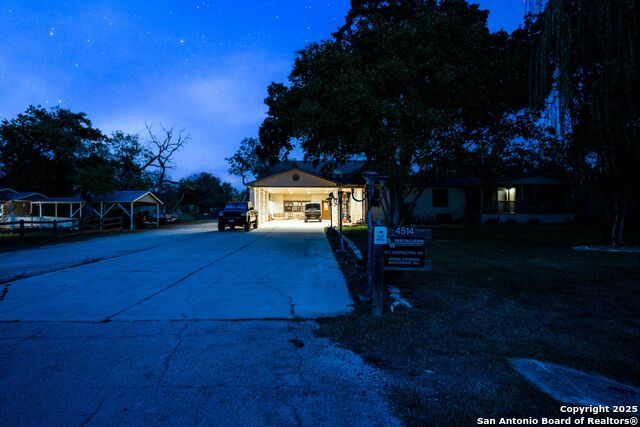 4514 Billy Sames Dr Property Photo 45
