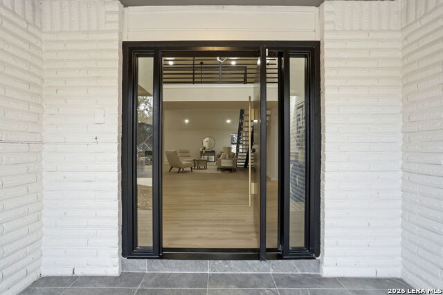 13707 Bluffmont Property Photo 5