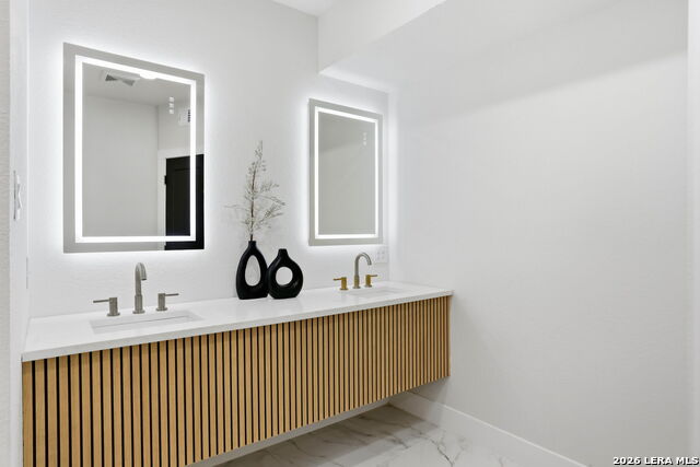 13707 Bluffmont Property Photo 25