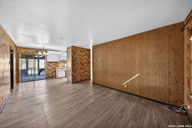 155 Seacomber Pl Property Photo 6