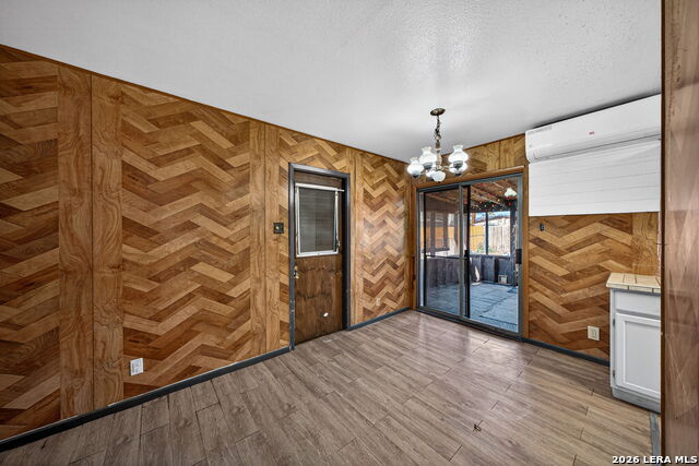 155 Seacomber Pl Property Photo 8