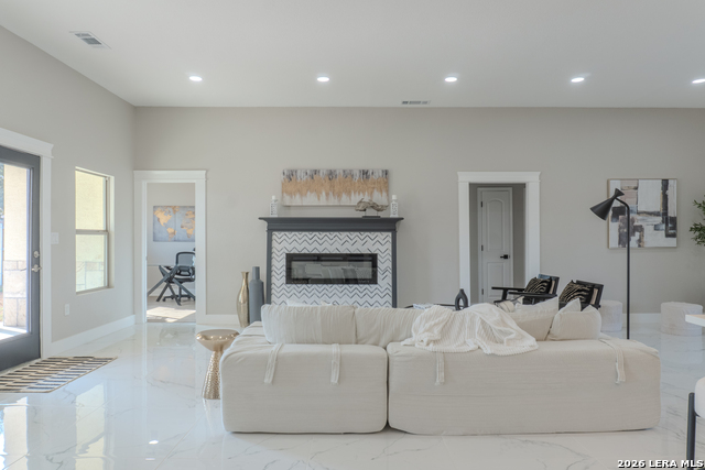 185 E Medium Meadow Property Photo 8