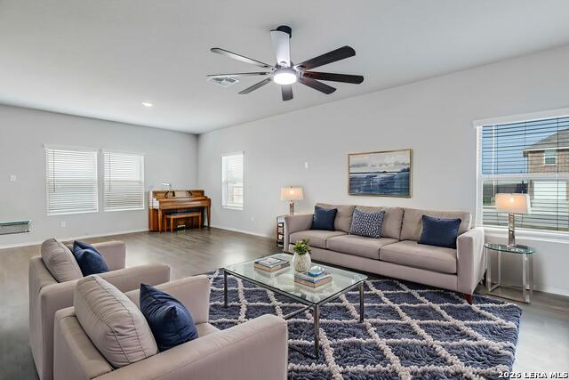 2532 Marty Way Property Photo 7