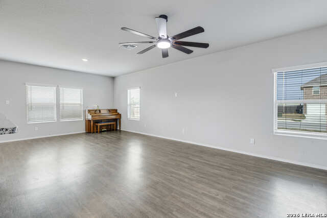 2532 Marty Way Property Photo 8
